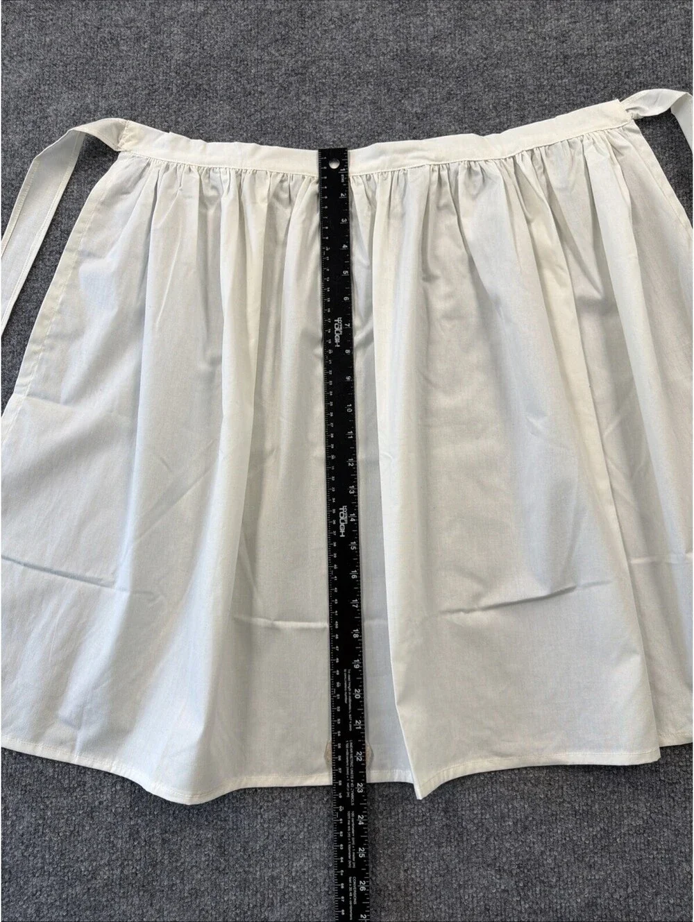 White Cotton Waistline Apron